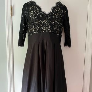 Eliza J full length dress with pockets. Size 8.